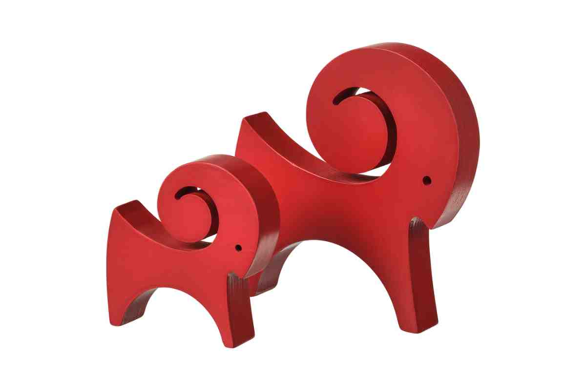 Decorazione di legno a forma di capra Ikea