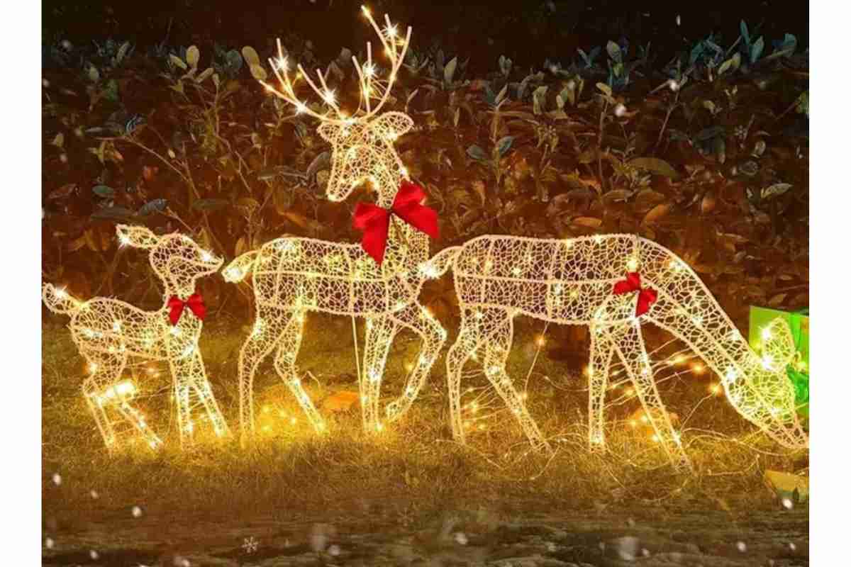 Renne di Natale luminose