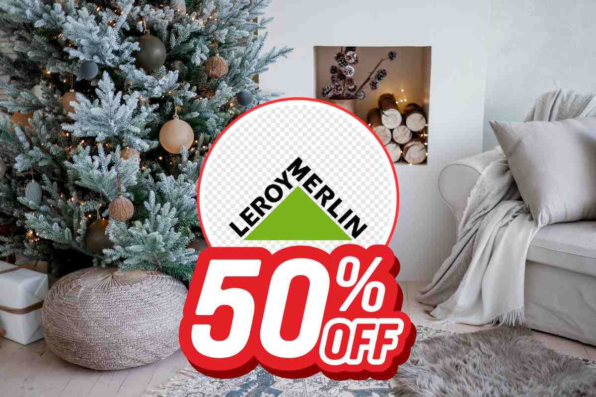 soggiorno moderno addobbato per natale, logo di leroy merlin e sconto del 50%
