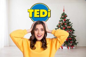piccolo albero di natale come sfondo, donna stupita e logo tedì