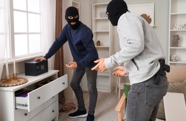 ladri in casa